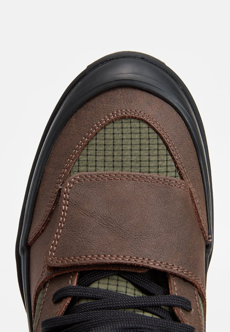 Vans MOUNTAIN MID