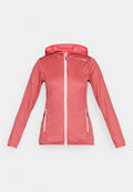 Rote Kapuzenjacke mit durchgehendem Reißverschluss, zwei Reißverschlusstaschen und kleinem weißem Logo auf der Brust, für Frauen entworfen.