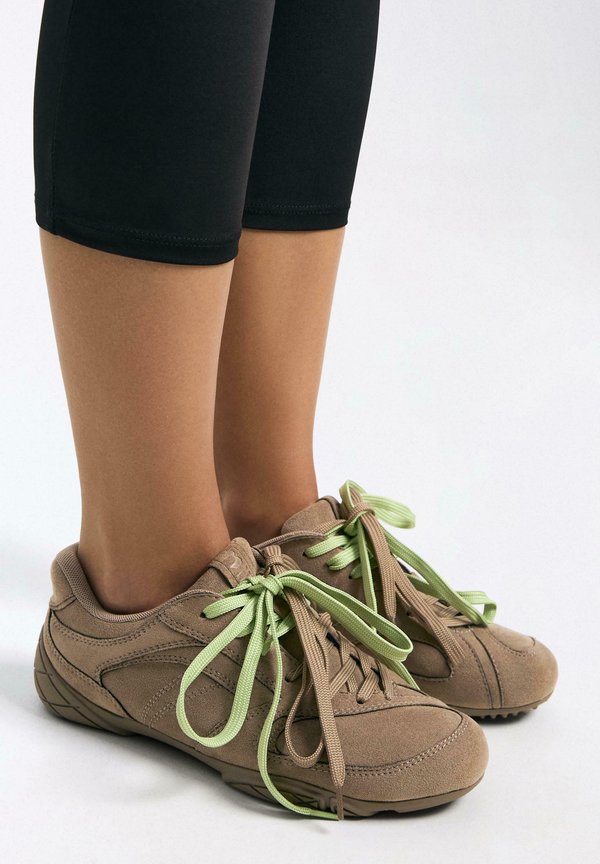 Bershka Trainers - taupe