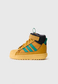 SUPERSTAR TREK UNISEX Media 1