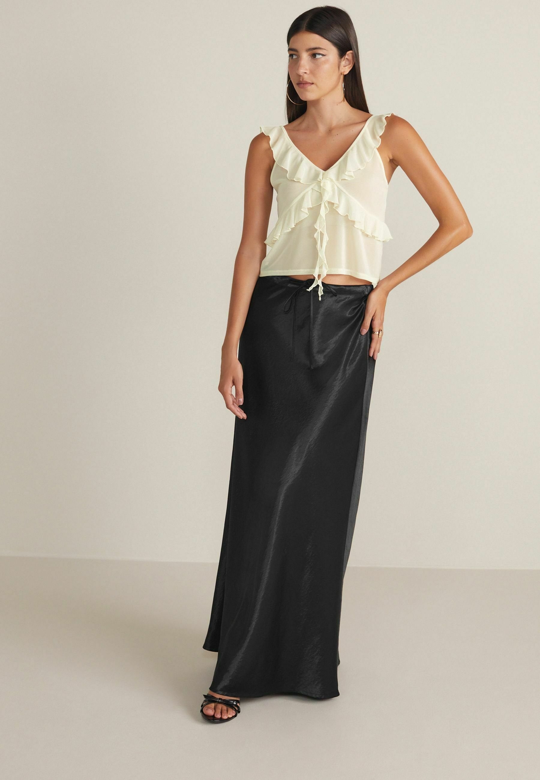 Next RUFFLE REGULAR FIT