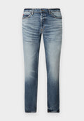 Hellblaue Jeans aus Denim mit geradem Schnitt, leichtem Verblassen und Wasch-Effekten, fünf Taschen und sicherem Knopfverschluss.