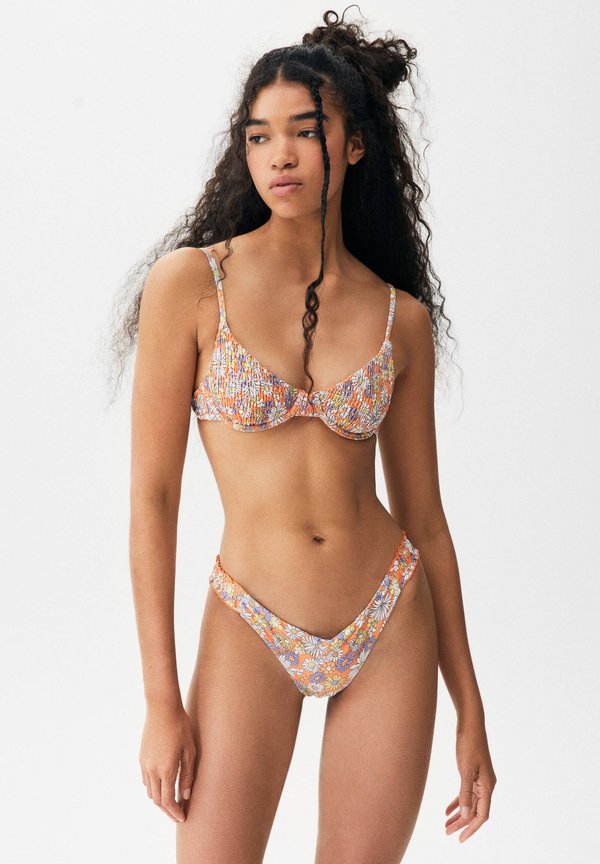 PULL&BEAR