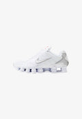 Nike Sportswear SHOX TL - Trainers - white metallic silver max orange white