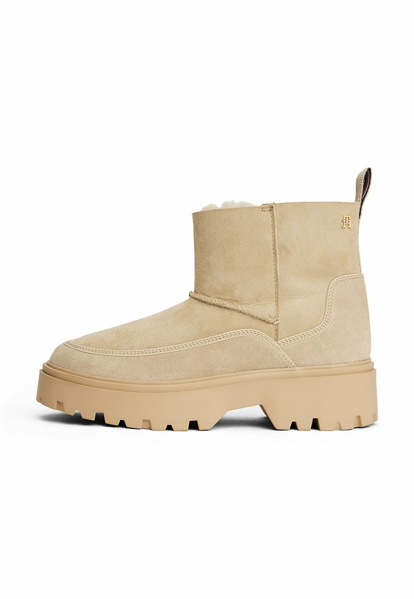 Tommy Hilfiger CLEAT PULL-ON
