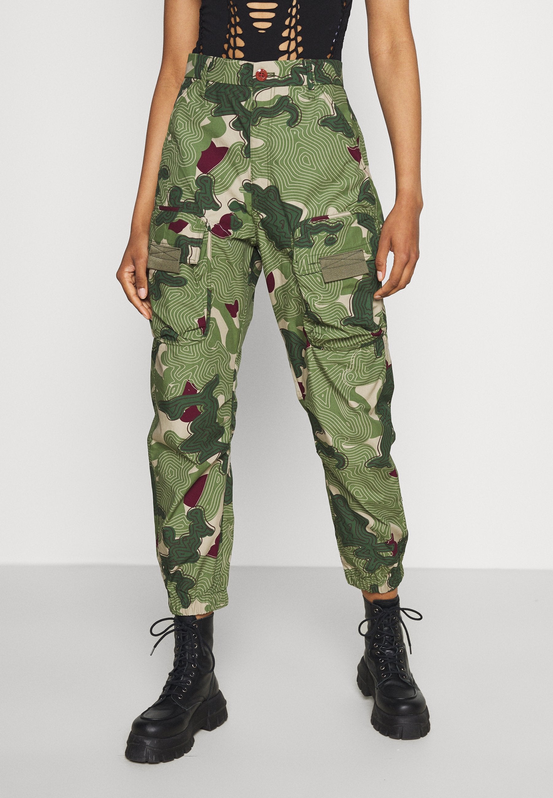 G-STAR TAPERED PATCH POCKET PANT