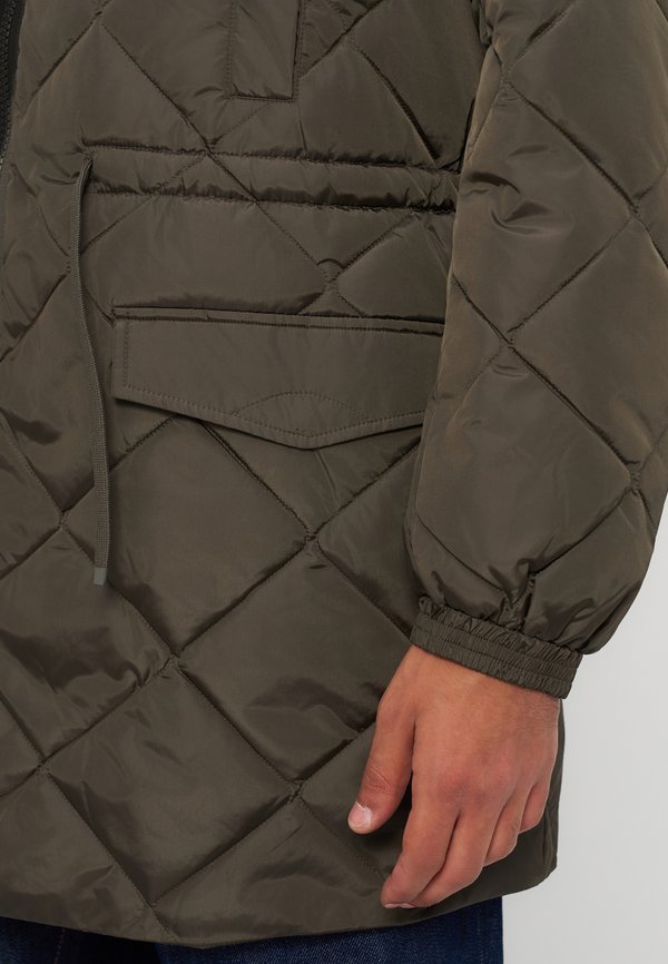 Armani Exchange
