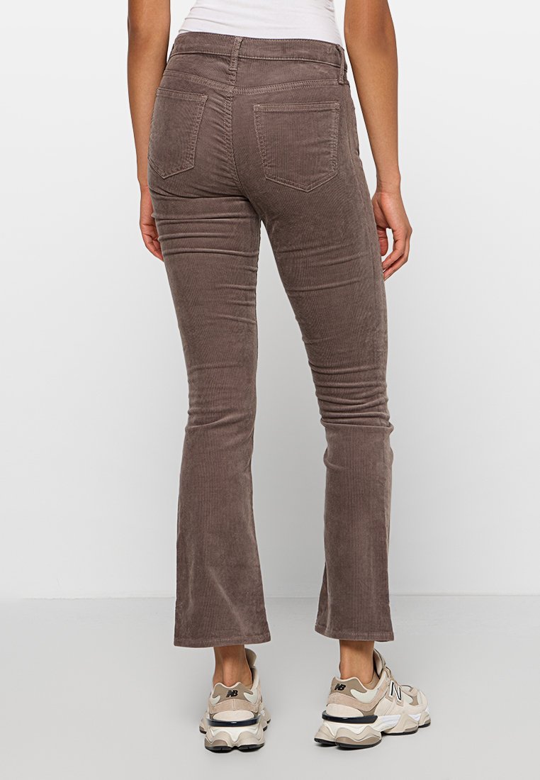 GAP V-BABY