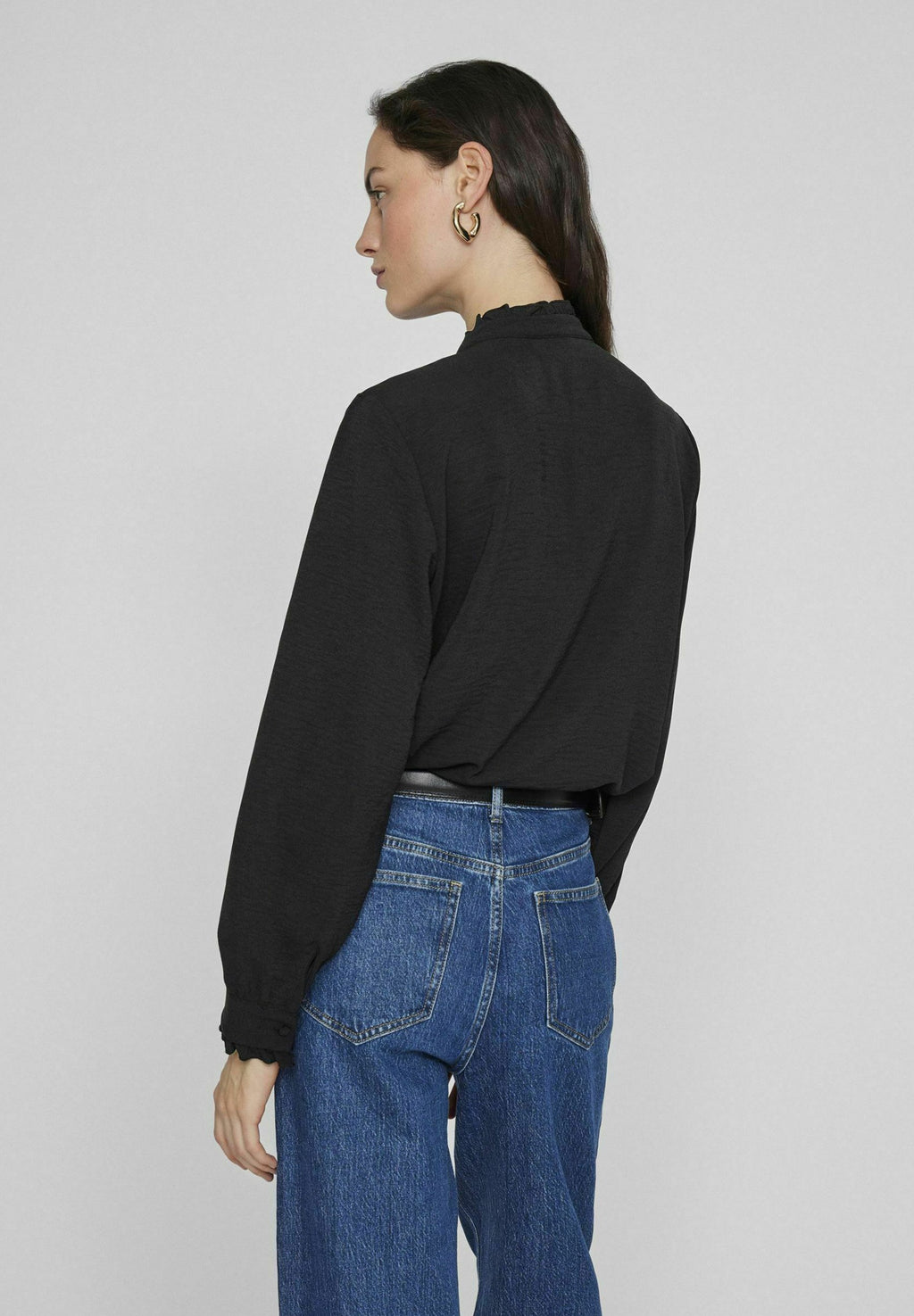 VILA MIT LANGEN ÄRMELN HIGH NECK