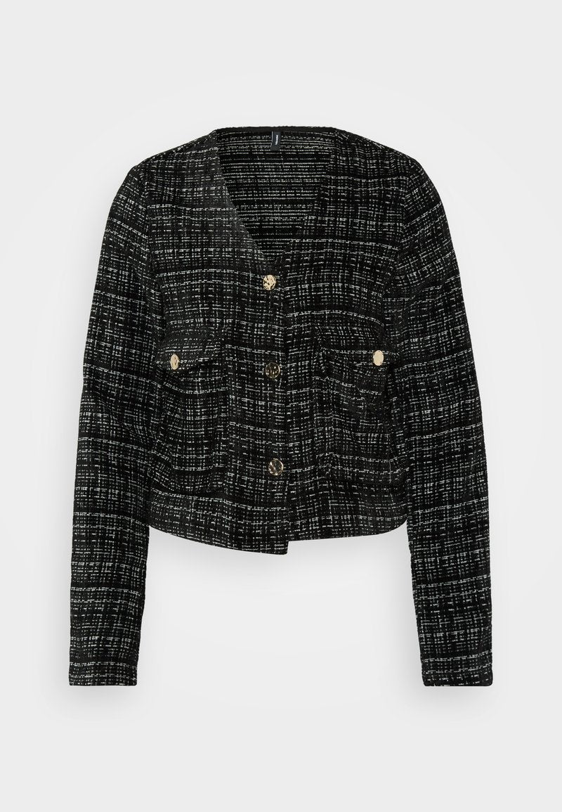Schwarz-weiß kariertes Jackett mit cropped Design, goldenen Knöpfen, zwei Vorderstaschen und strukturiertem Stoff.