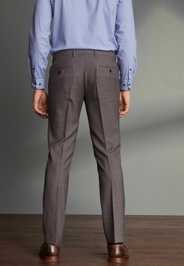 Next SIGNATURE WITH MOTION WAISTBAND