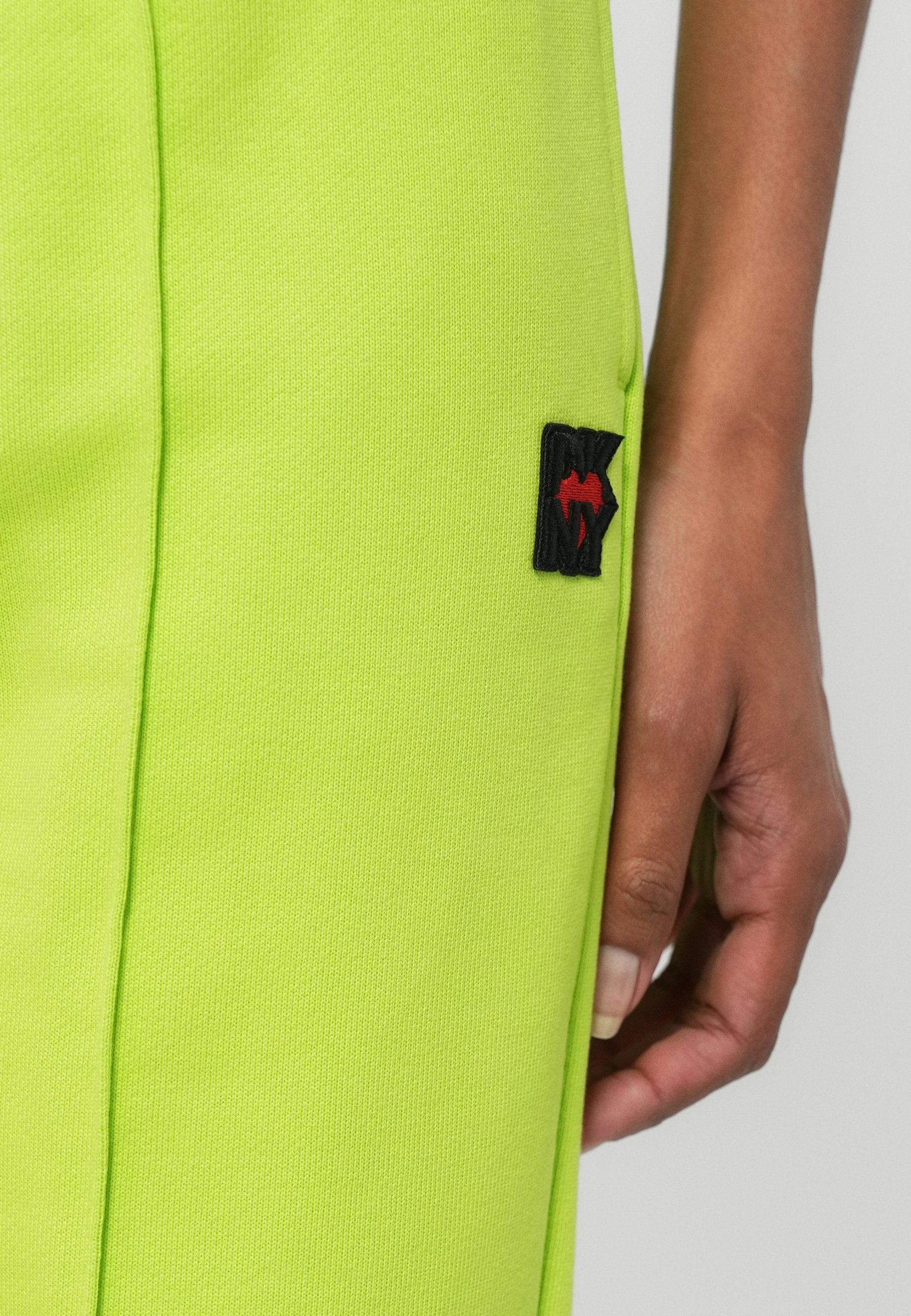 DKNY