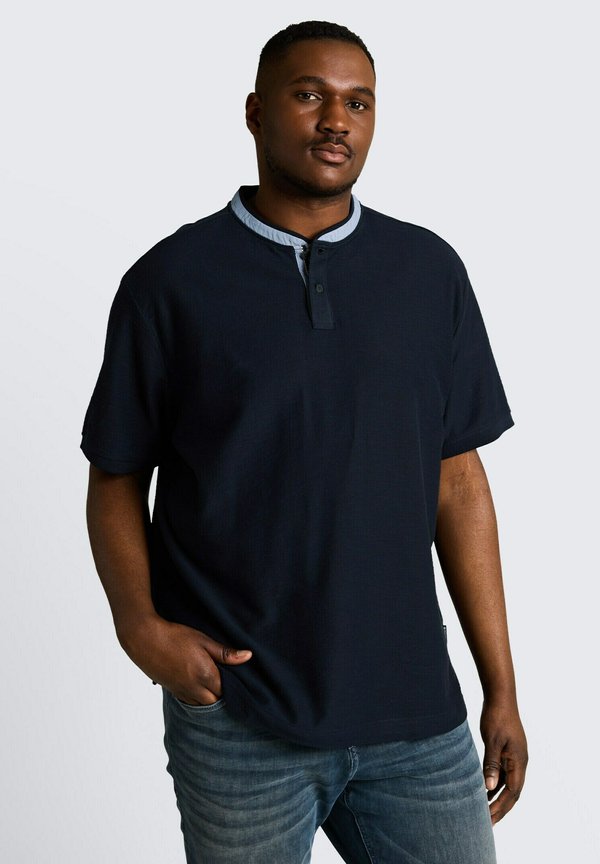 TOM TAILOR TOM TAILOR POLOSHIRTS PLUS SIZE - POLOSHIRT MIT STEHKRAGEN - Basic T-shirt - sky captain blue