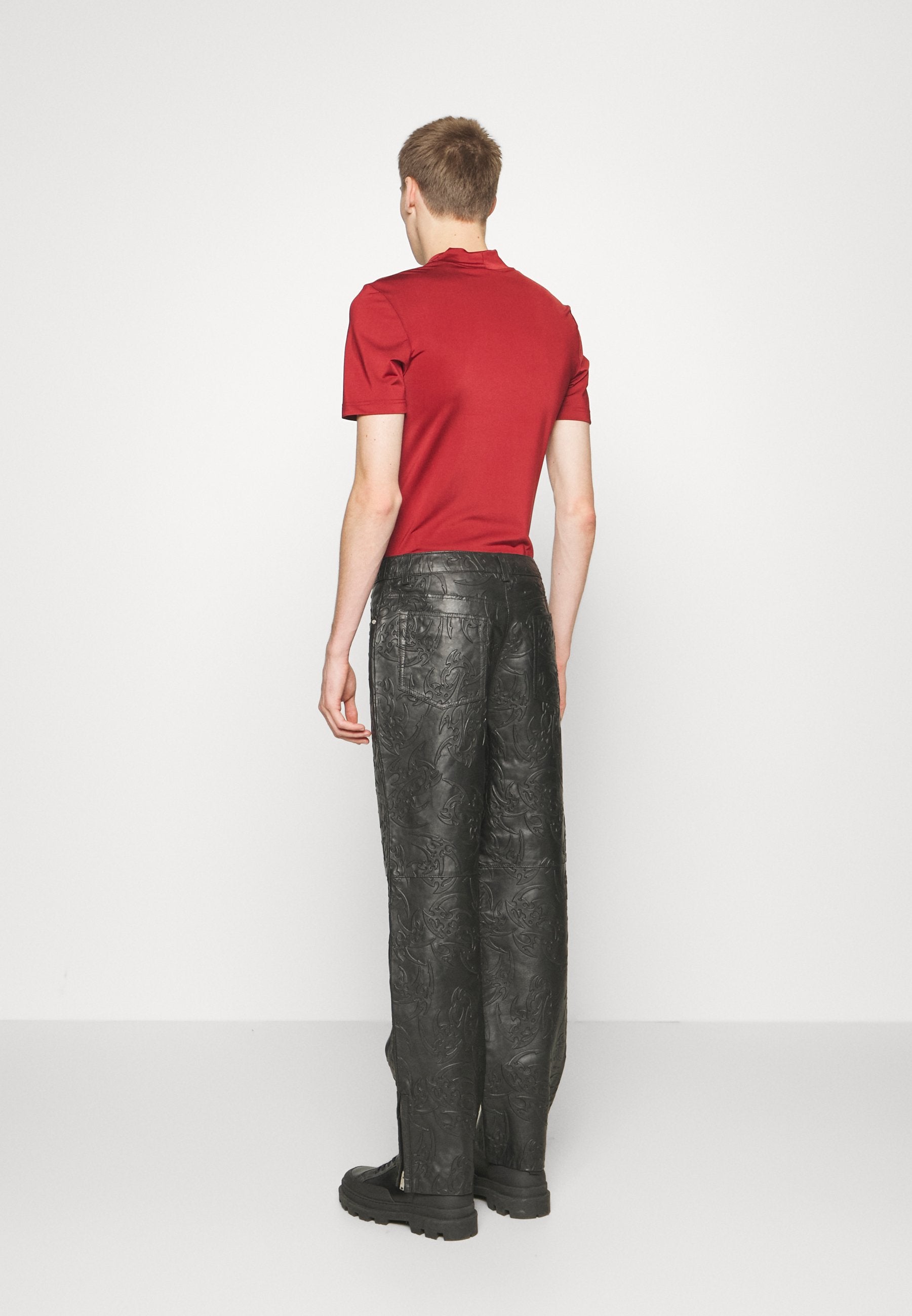 Han Kjøbenhavn EMBOSSED TRIBAL