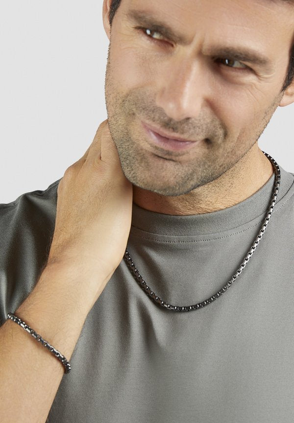 s.Oliver ROUND BASIC - Necklace - gun