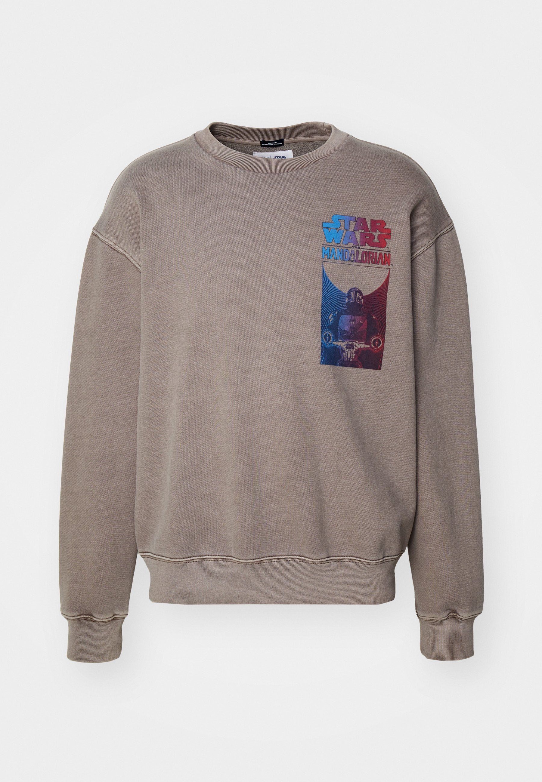 Brauner Sweatshirt mit Rundhalsausschnitt und langen Ärmeln. Mit einem "Star Wars Mandalorian"-Grafik in Blau und Rot auf der Vorderseite.