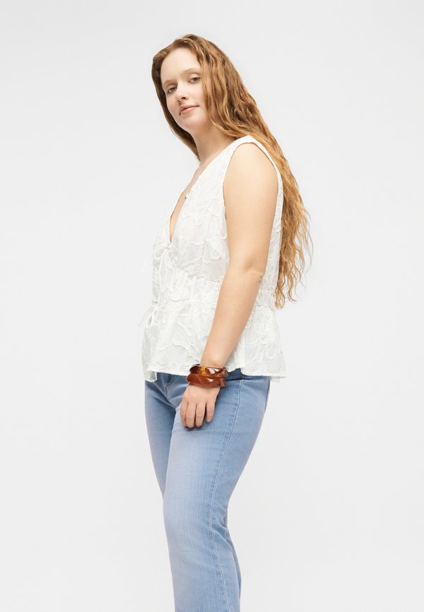 Vero Moda Curve VMCSCARLET