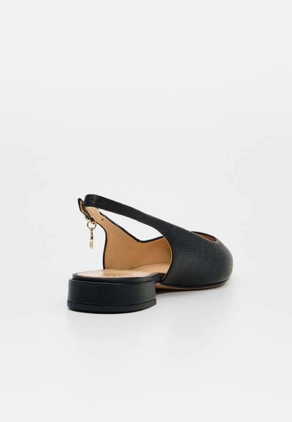 AIGNER ALINA
