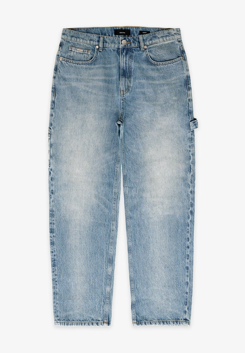 Helle blaue Jeans aus Denim mit lockerer Passform, ausgebleichtem Design, Fünf-Taschen-Style und einem seitlichen Riemendetail am rechten Bein.