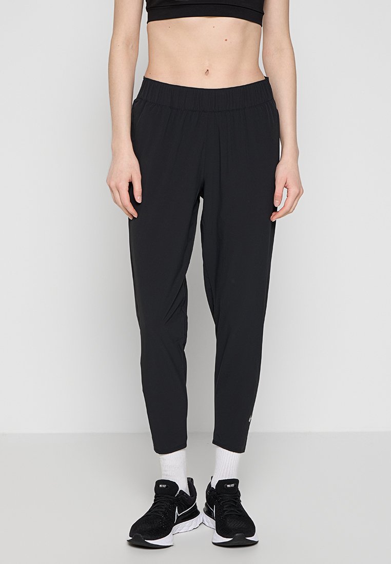 Nike Performance
