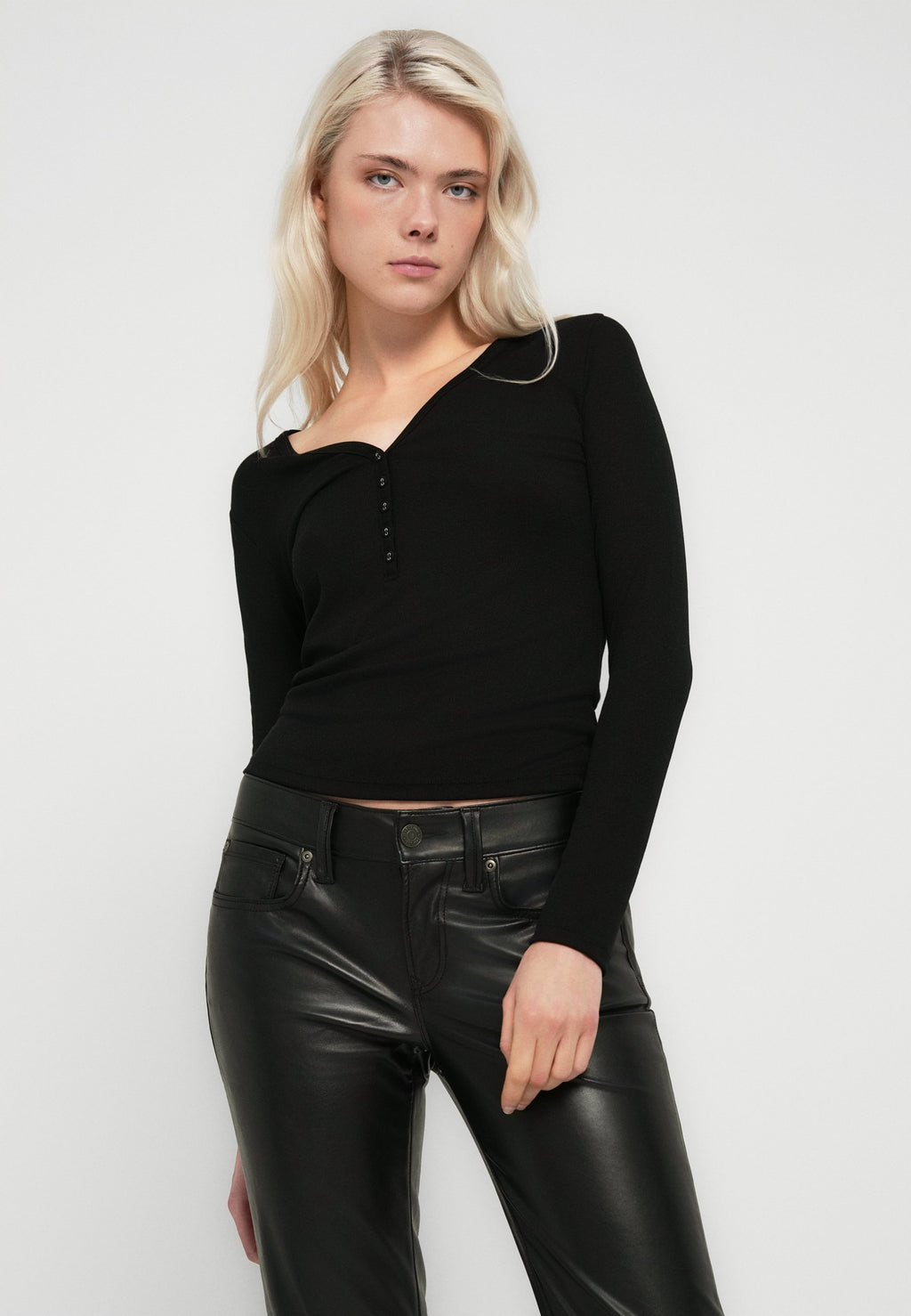 GAP LONG AND LEAN