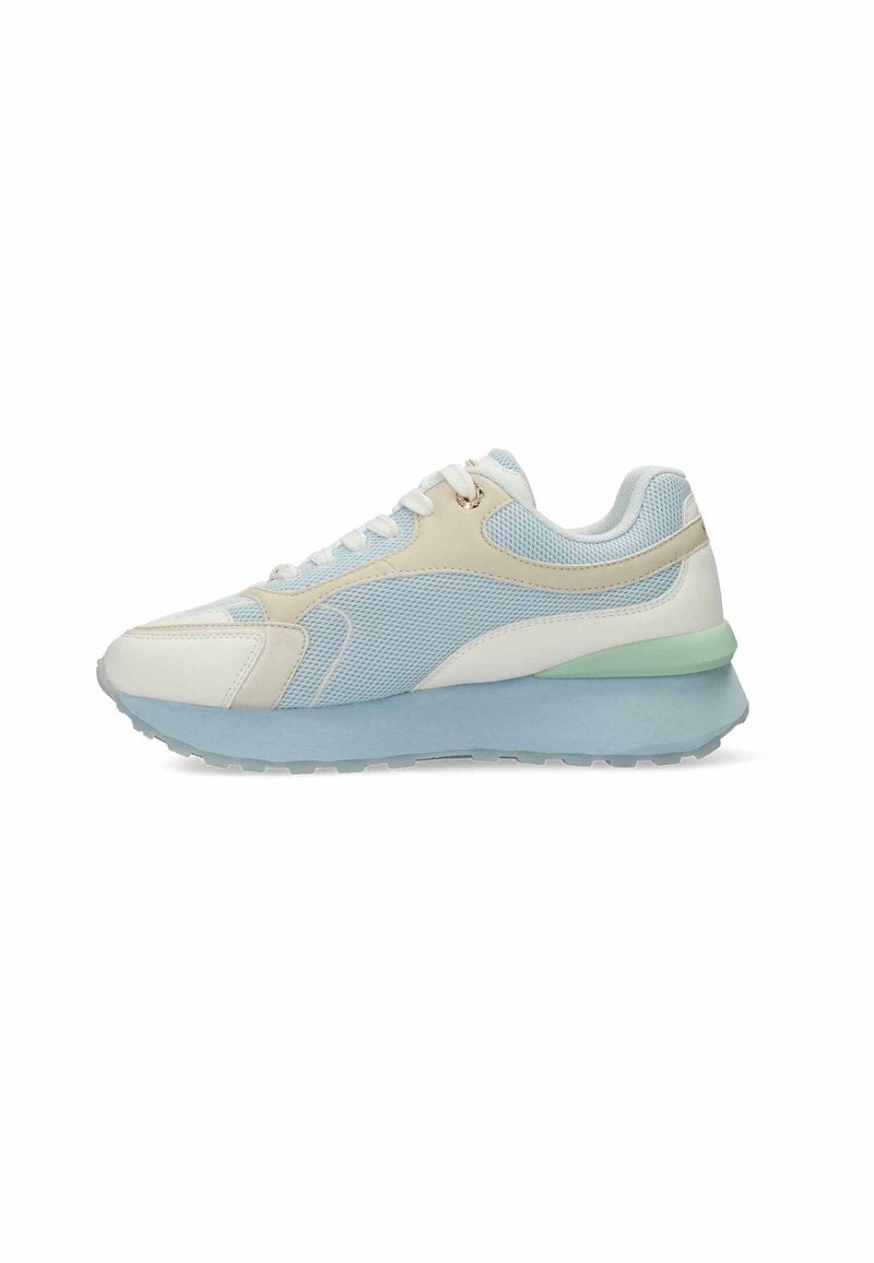 Sneaker in Hellblau, Weiß und Blassgrün. Obermaterial aus Mesh und Leder, Schnürverschluss und dicke Gummisohle mit strukturiertem Grip.