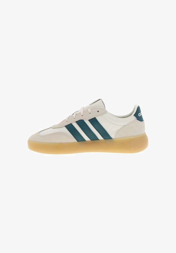 adidas Performance TENNIS - Multicourt tennis shoes - blanc