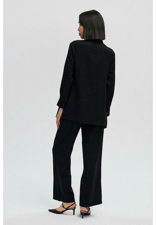 Touché Privé COLLAR SET