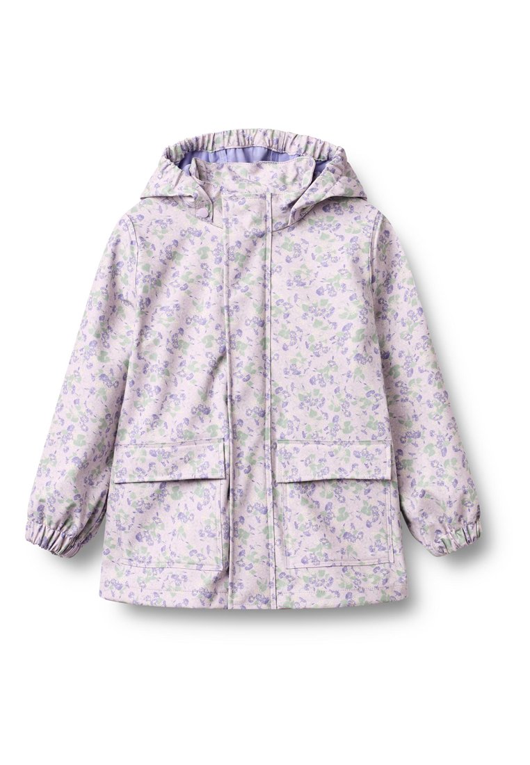 Hellviolette Jacke mit floralem Muster in Grün und dunklerem Violett. Verfügt über eine Kapuze, elastische Bündchen und zwei aufgesetzte Vordertaschen.