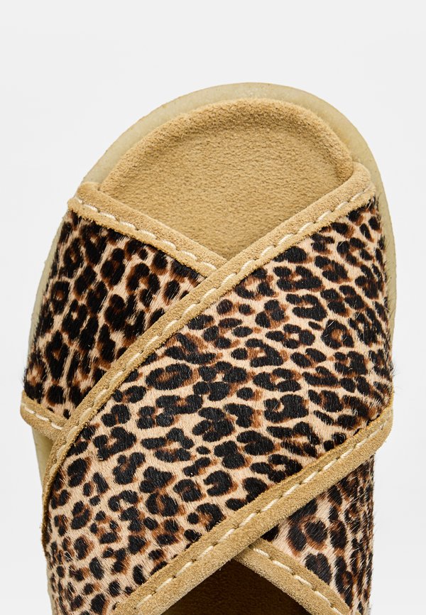 Clarks MEARE