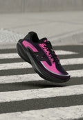 New Balance ELLIPSE V1 - Road running shoes - black/pink heat