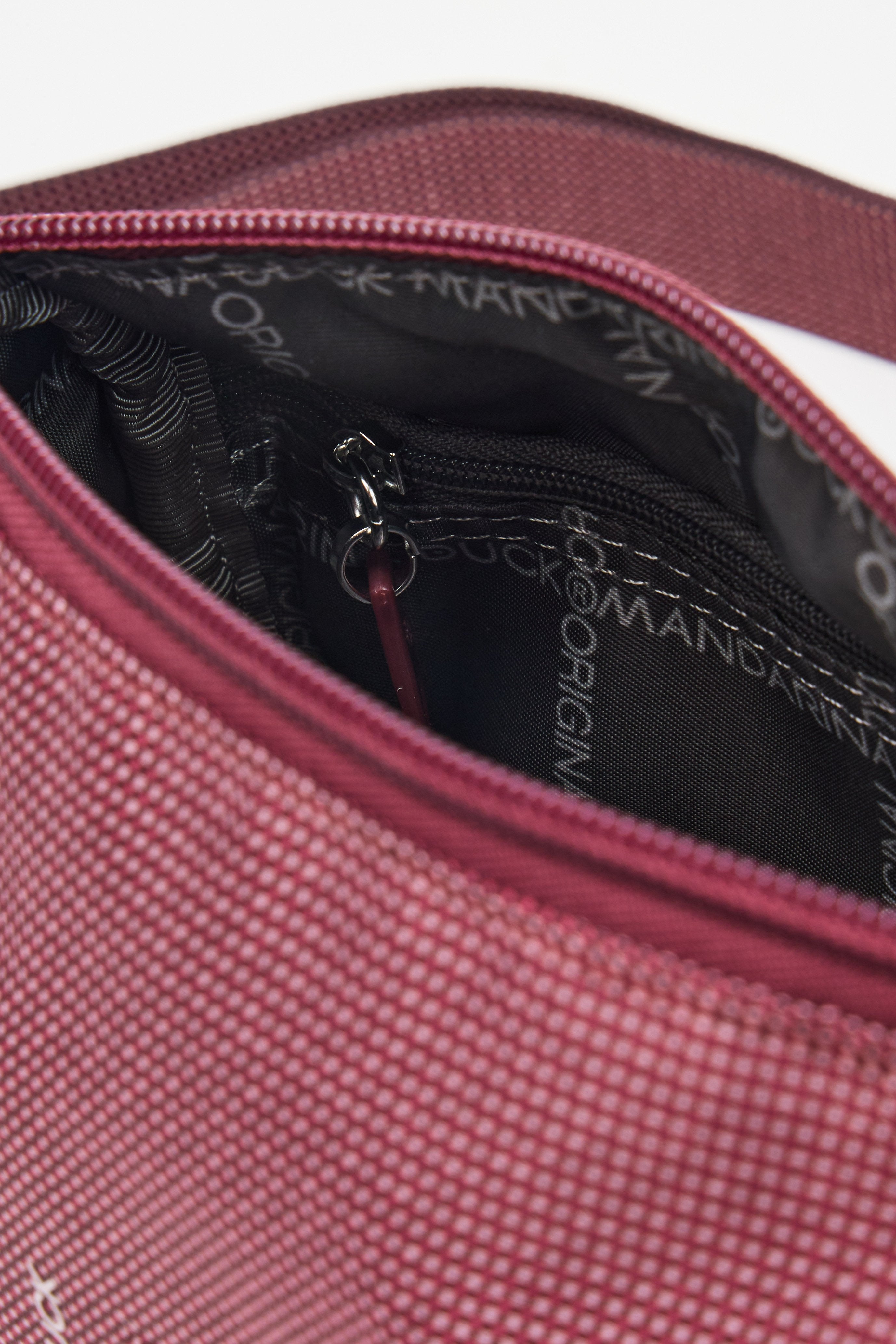Mandarina Duck MD 20