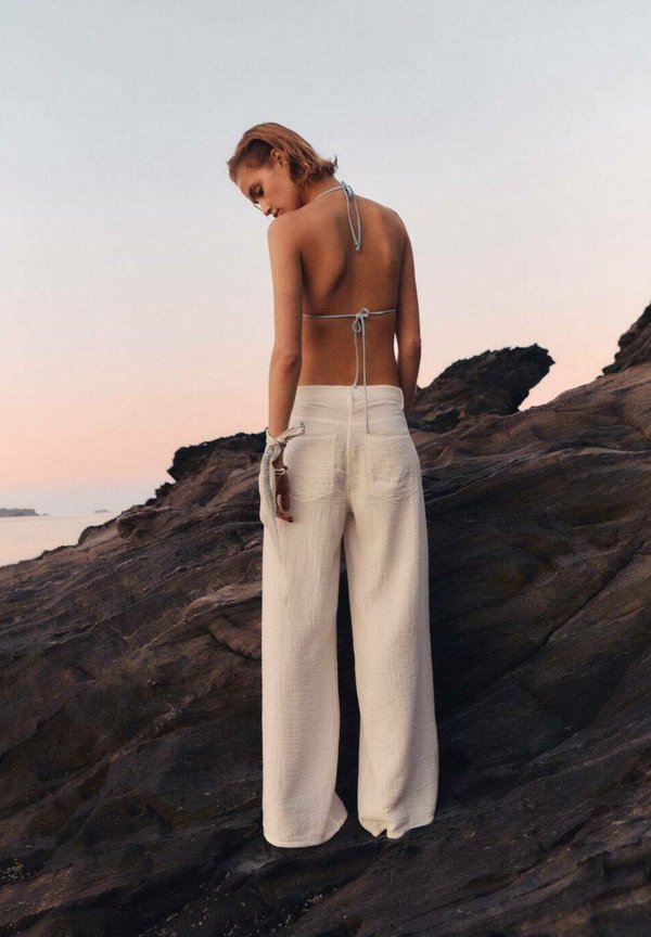 Mango STRAIGHT-FIT