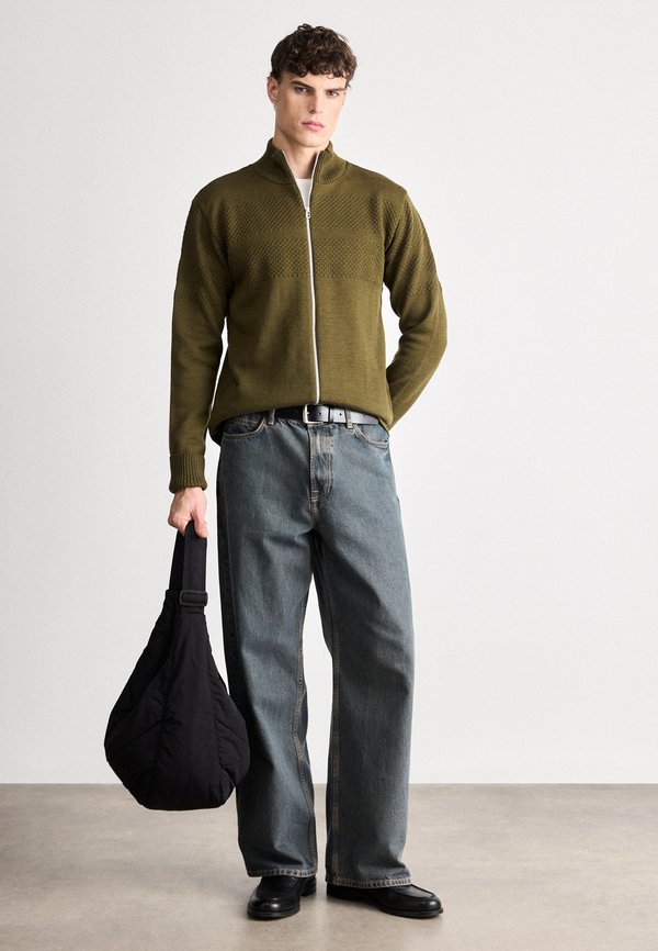 Mads Nørgaard KLEMENS ZIP