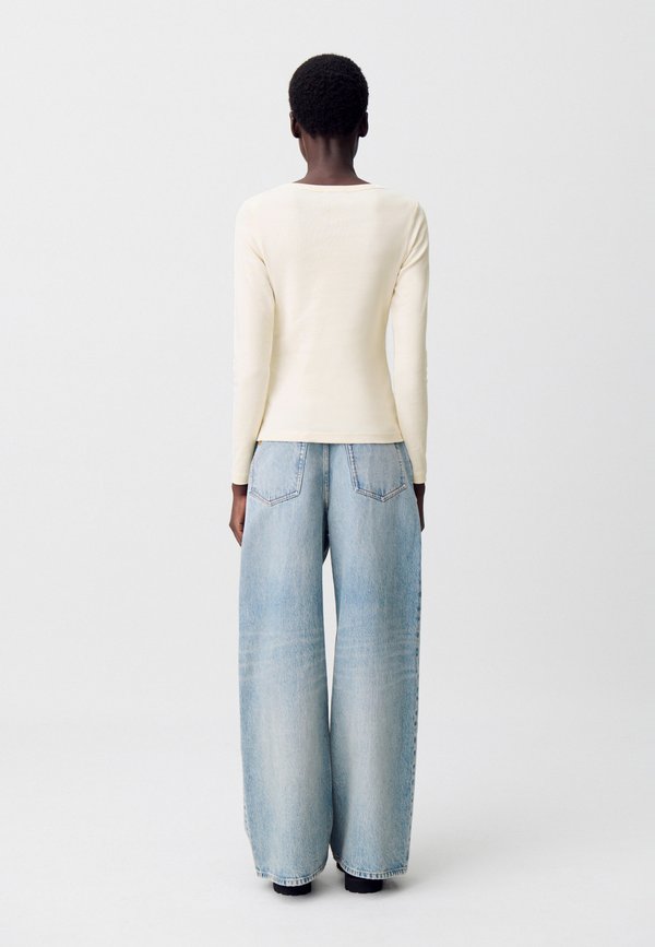 Claudie Pierlot