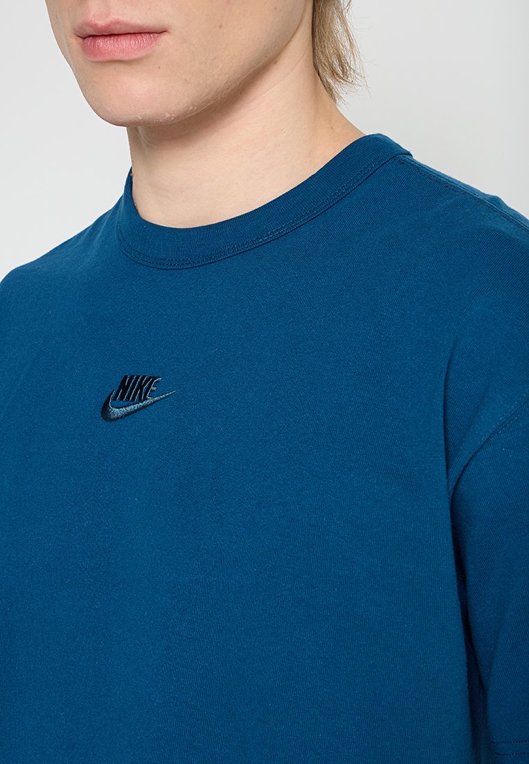 Nike Sportswear
