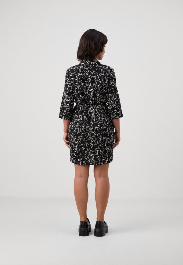 ONLY Petite ONLNOVA LUX 3/4 JADA DRESS