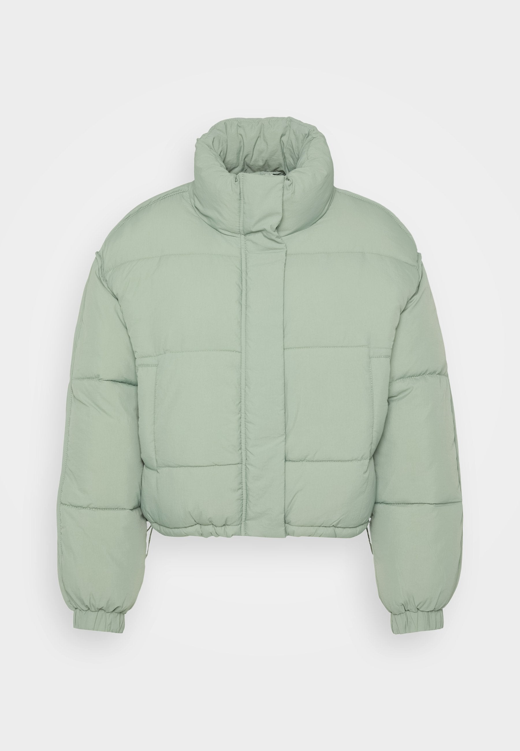 Gekürzte Steppjacke in hellmintgrün. Verfügt über einen hohen Kragen, elastische Bündchen und gesteppte Bereiche zur Isolation. Glatte Textur.