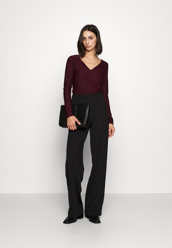 Vero Moda Tall VMRIVA V NECK