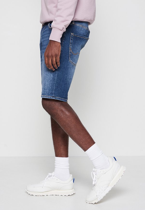 Jack & Jones