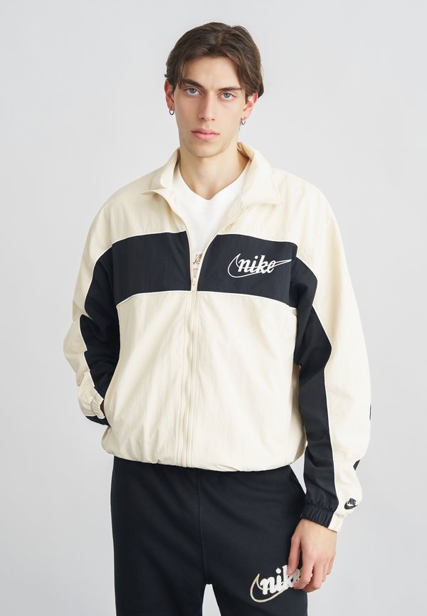 Nike Sportswear CLUB - Light jacket - khaki/black