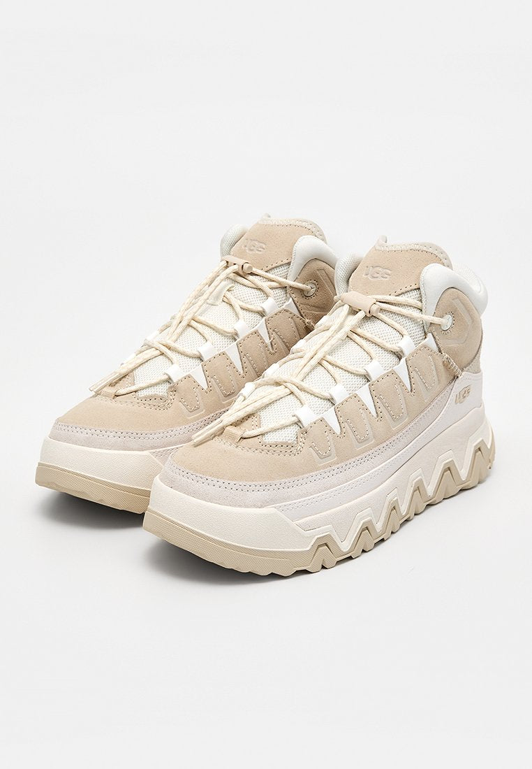 UGG CAPTRAIL