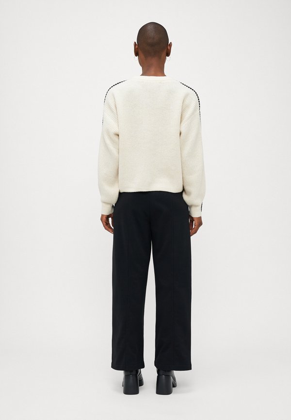 Vero Moda Petite VMZORA O NECK