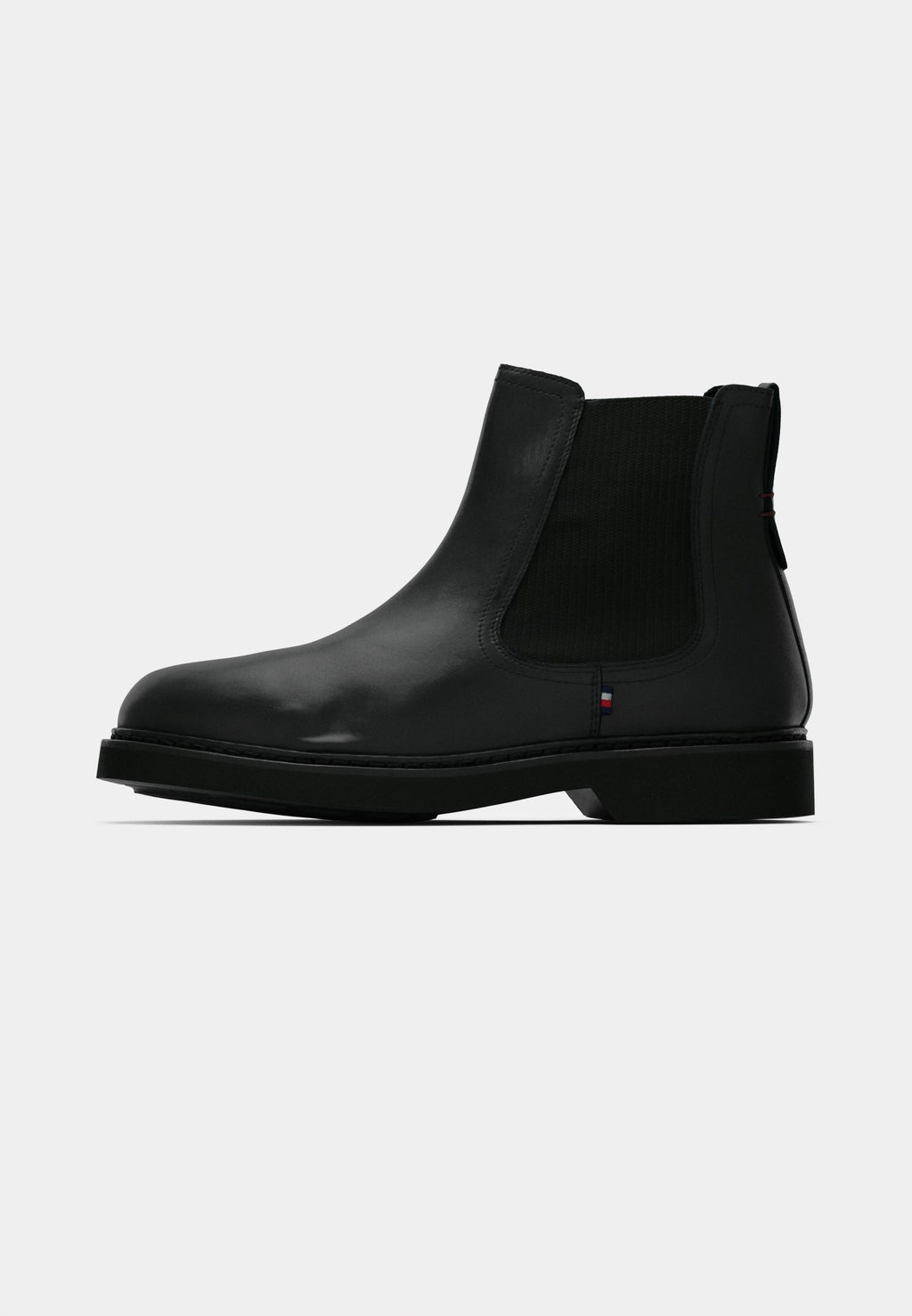 LIGHTWEIGHT LEATHER CHELSEA BOOTS Media 1