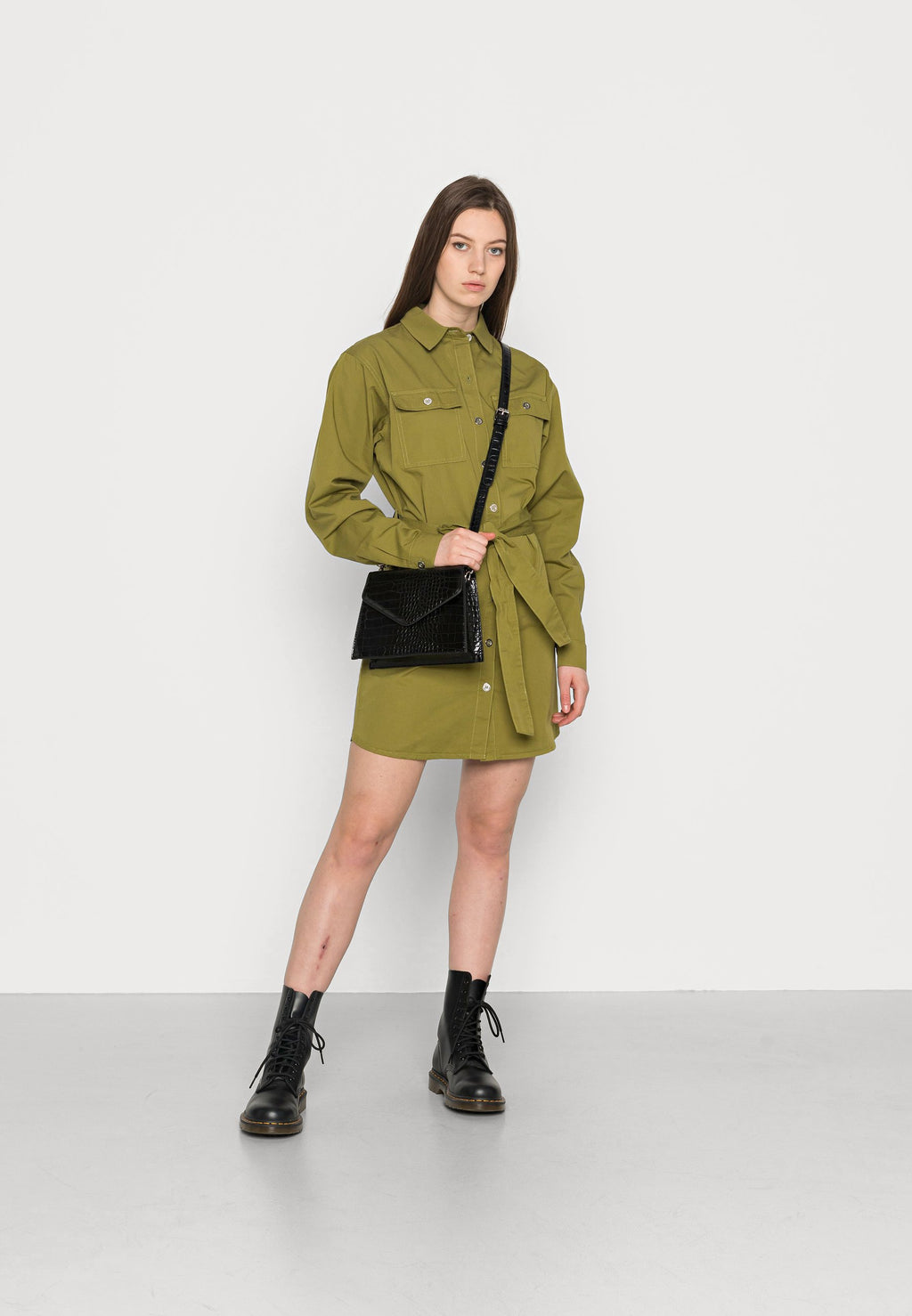 NA-KD BELTED DRESS