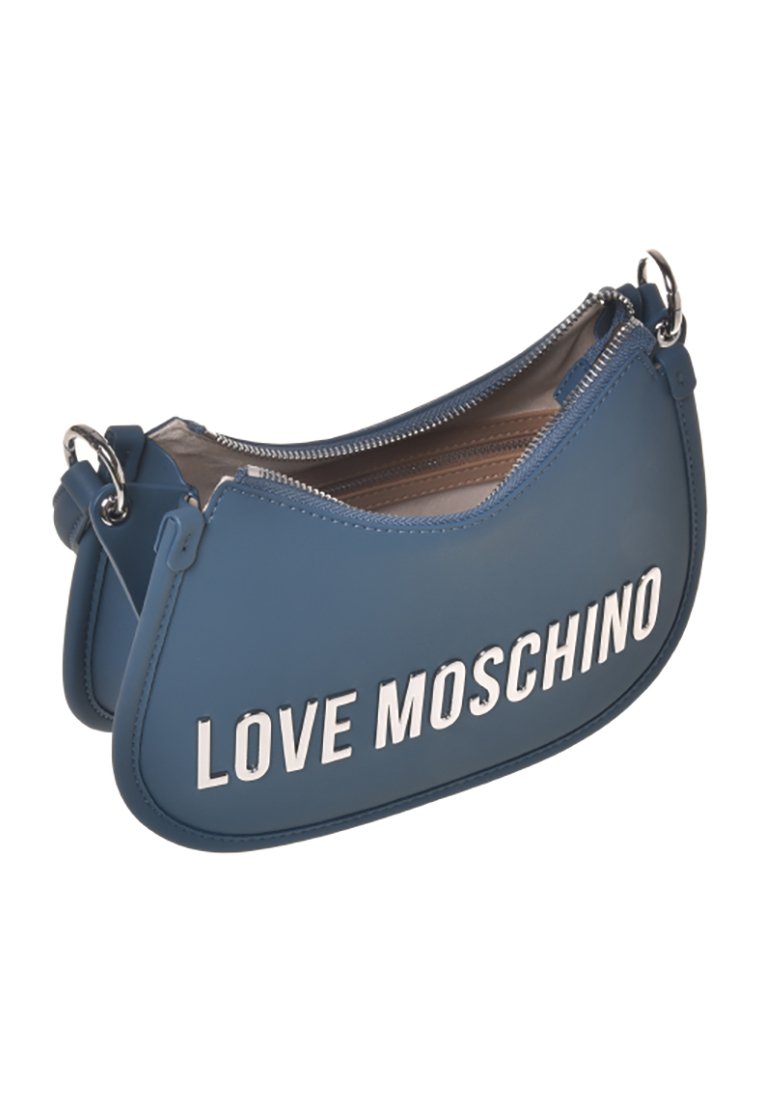 Love Moschino