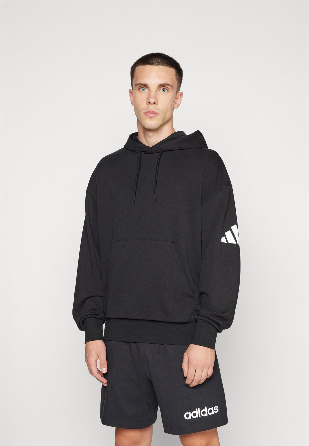 adidas Sportswear ESSENTIALS LOSE FIT HOODIE
