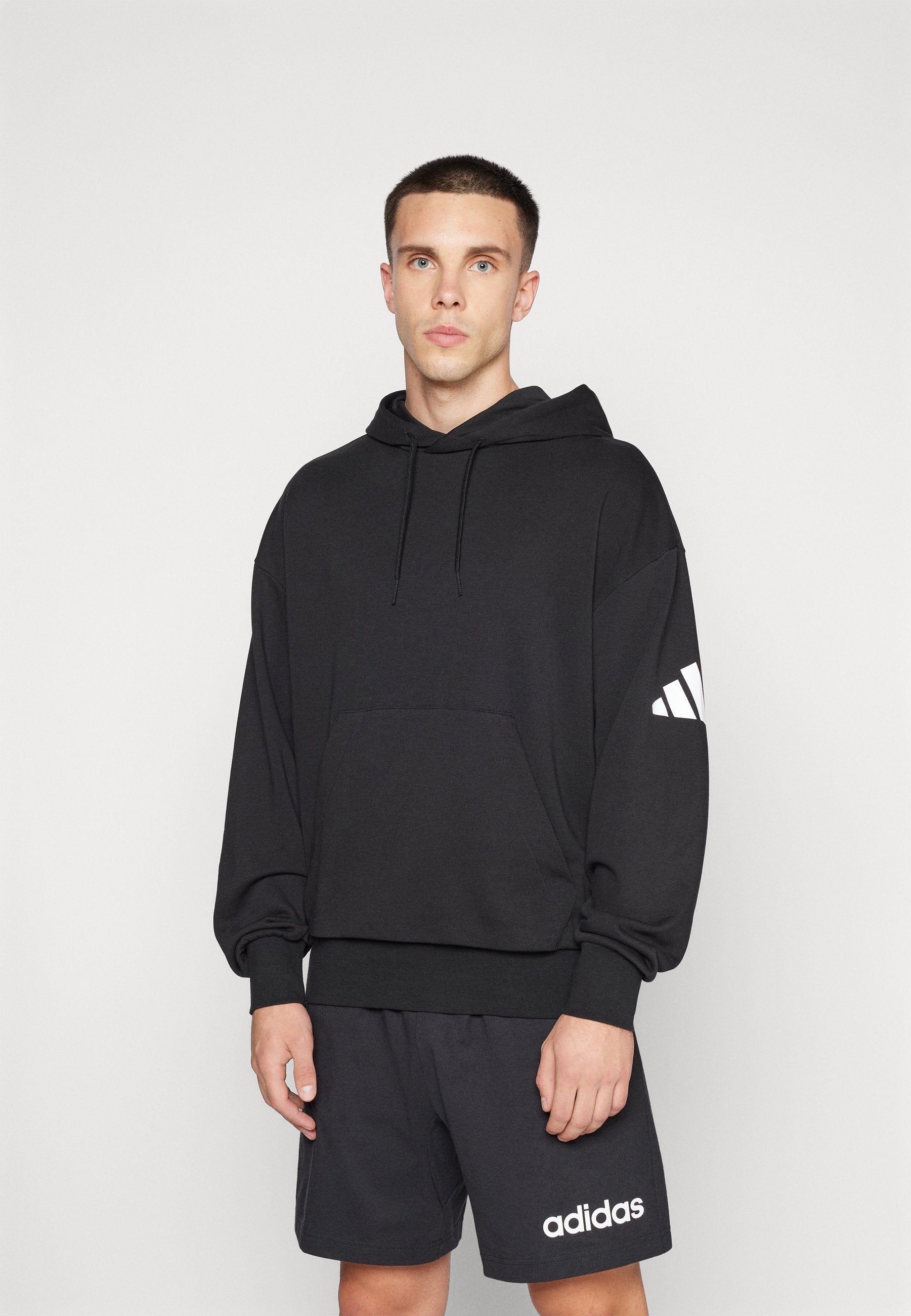 adidas Sportswear ESSENTIALS LOSE FIT HOODIE