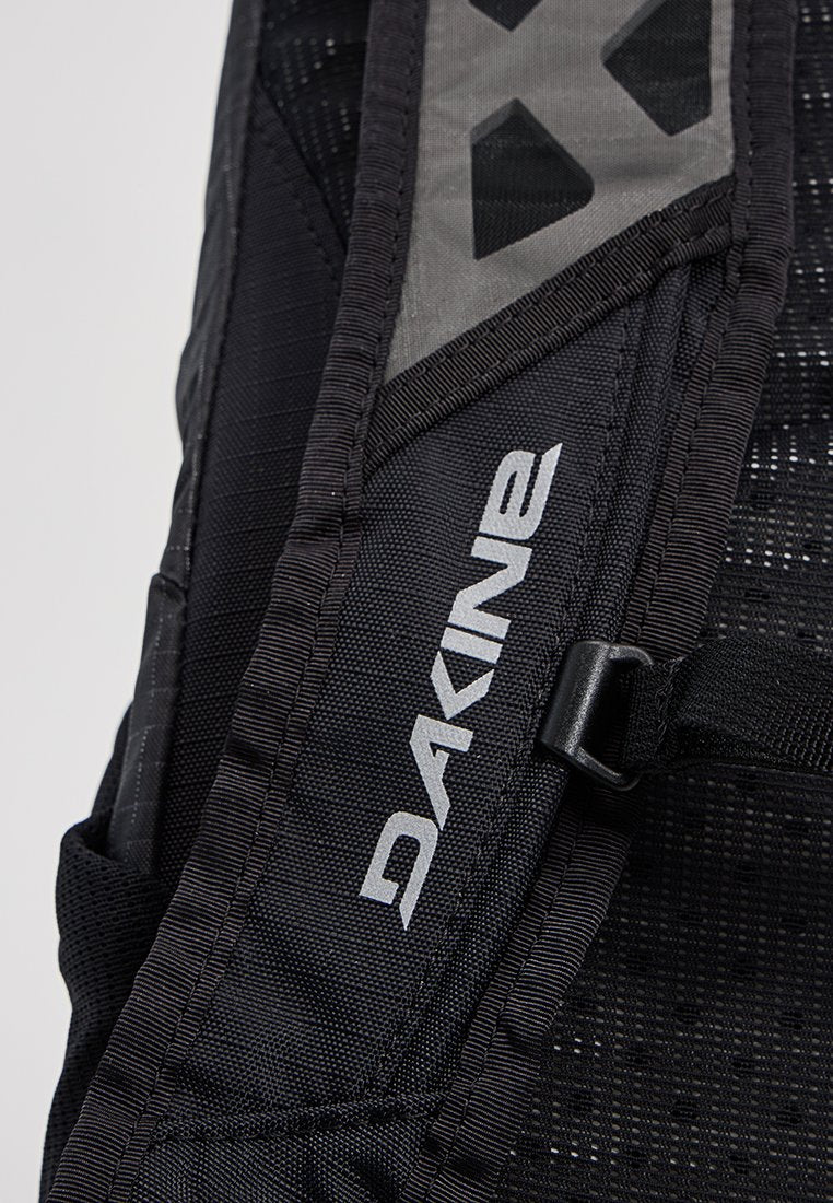 Dakine SYNCLINE