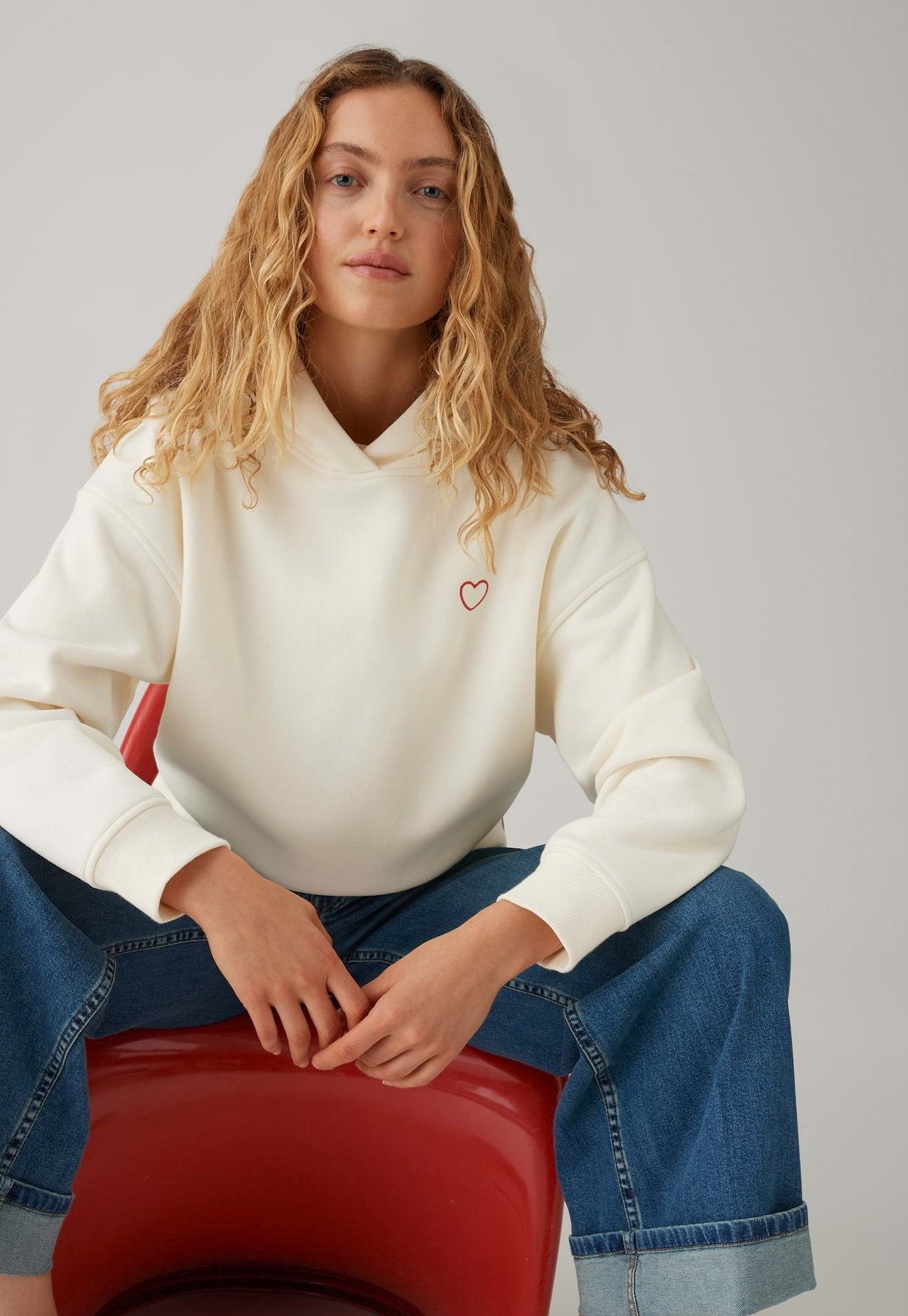 OPUS SOFT HOODED HEART DETAIL